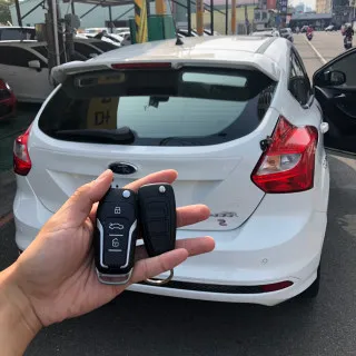 Ford Focus MK3 摺疊鑰匙外殼破損更換與備份