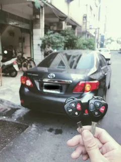 Toyota Altis 神車遙控器按鍵凹陷維修