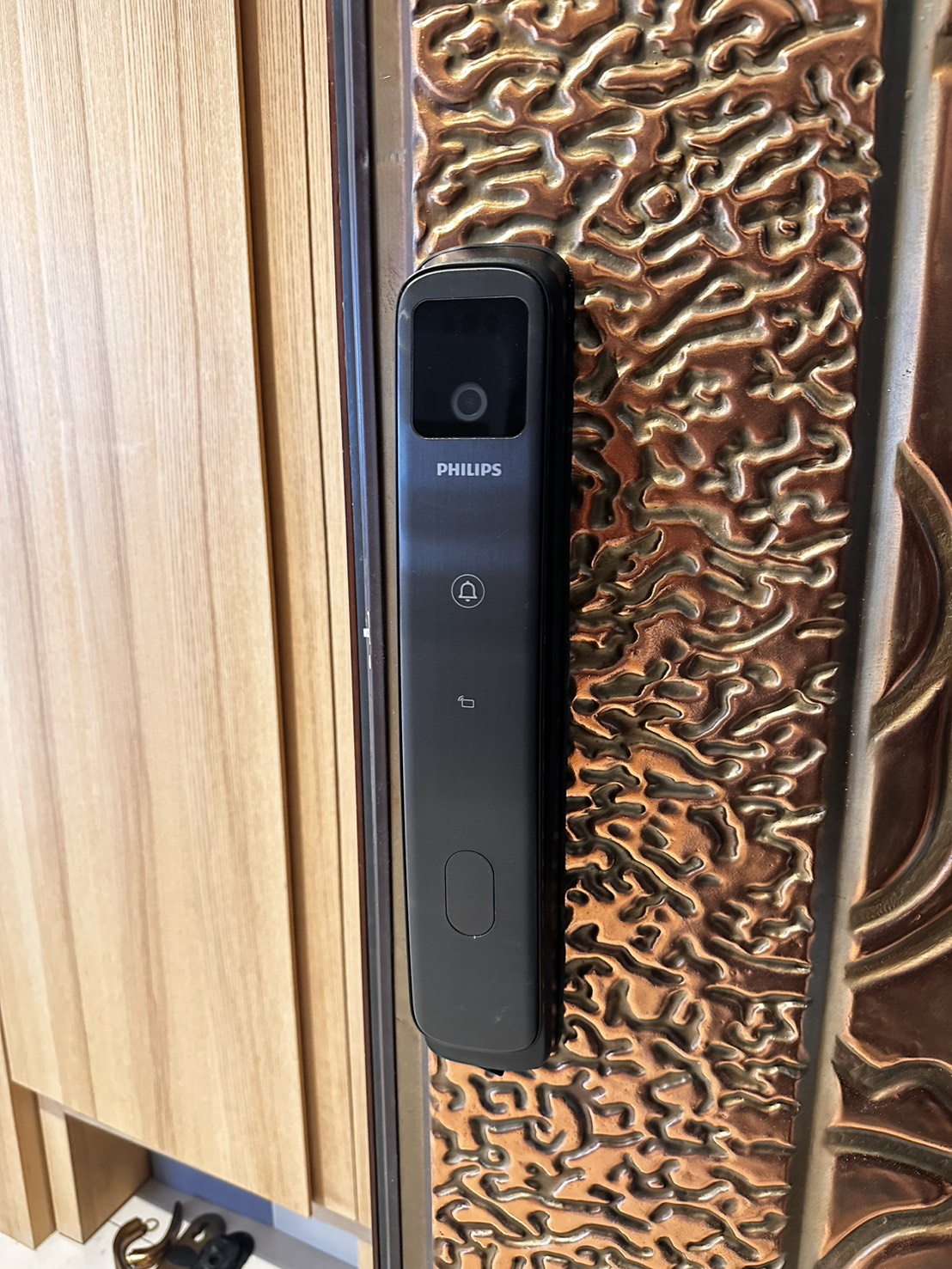 強匠鎖店 - 高雄電子鎖專業安裝：人臉辨識環境光源測試